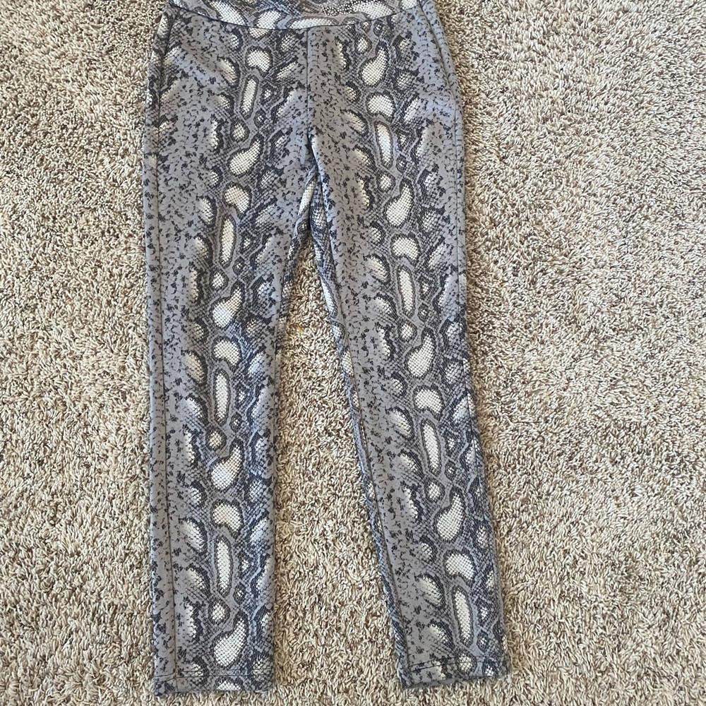 Bebe pants